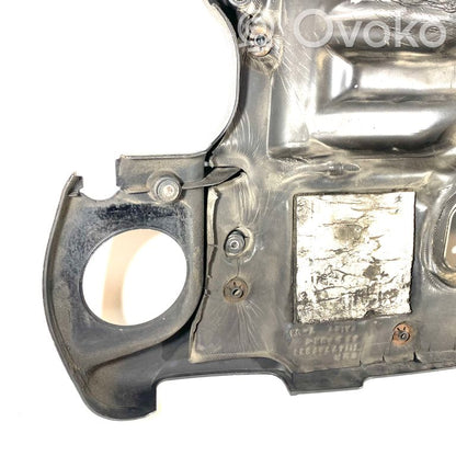 Dzinēja pārsegs (dekoratīva apdare)