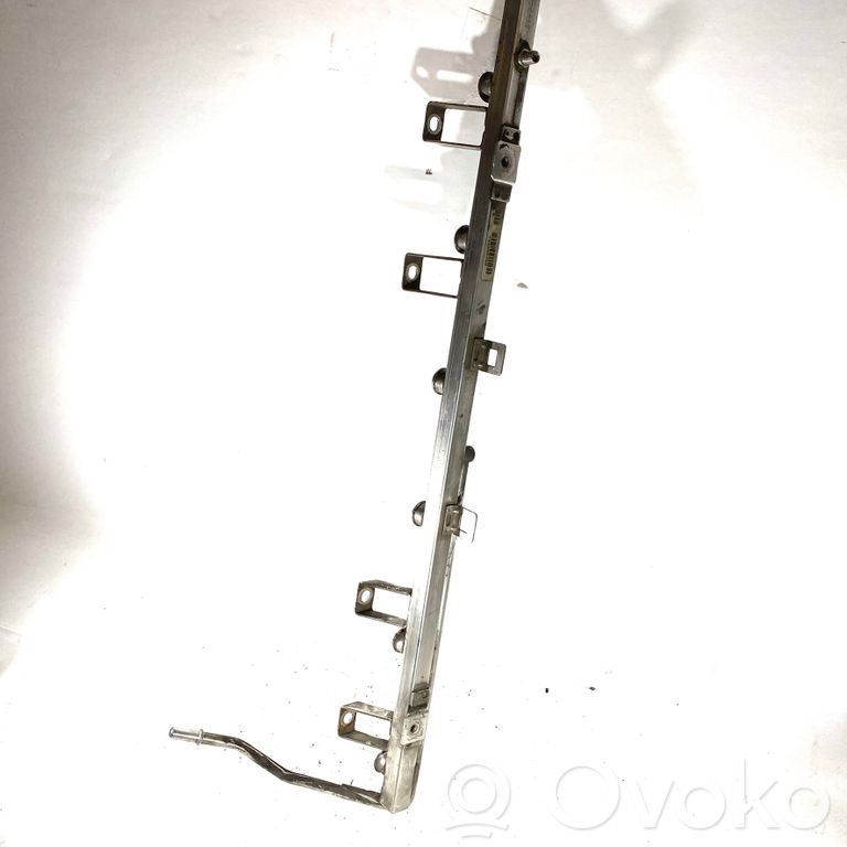 Degvielas maģistrālā caurule