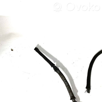 Degvielas caurulīte (-es)