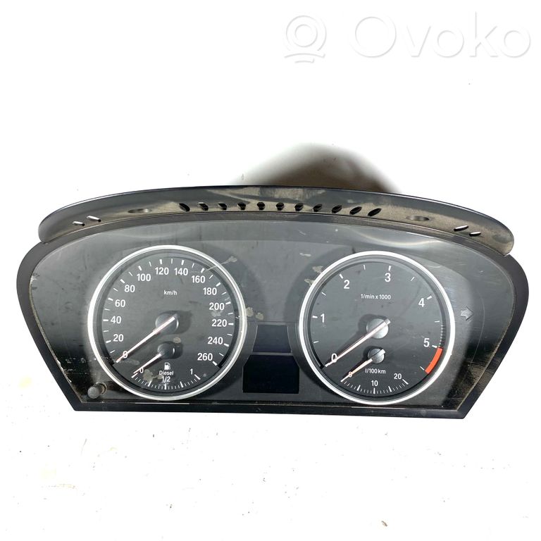 Spidometrs (instrumentu panelī)