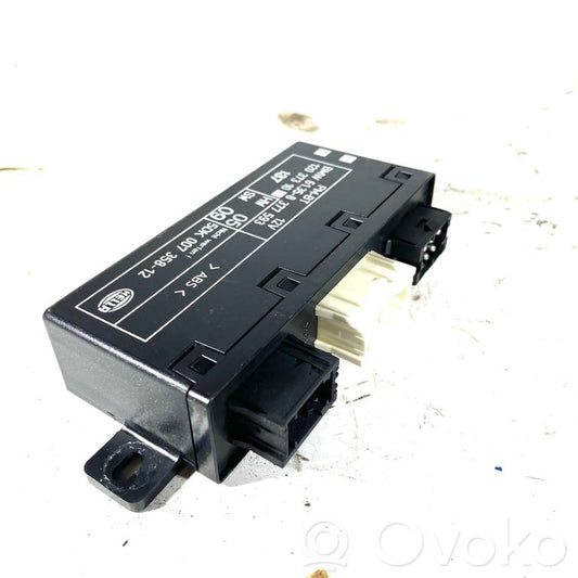 Durvju vadības bloks