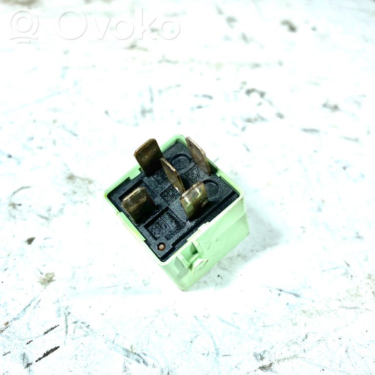 Degvielas sūkņa relejs