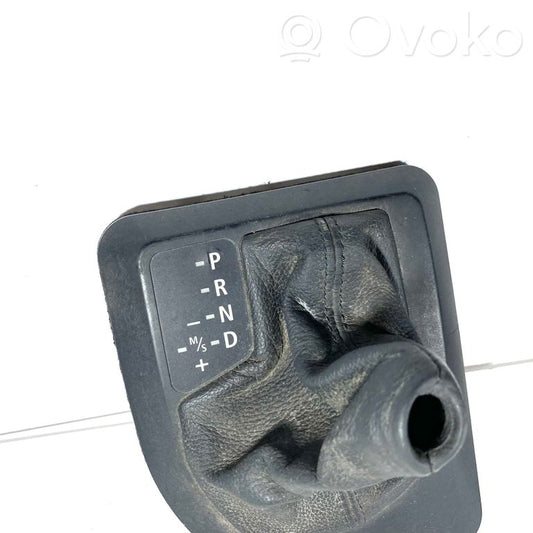 Декоративная накладка на рычаг переключения передач (пластик)