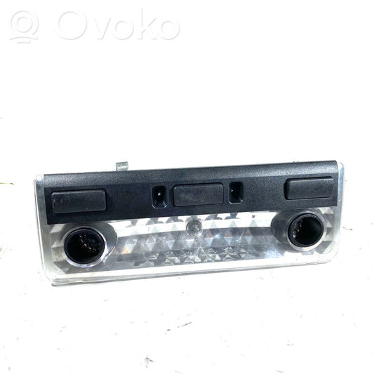 Освещение передних сидений