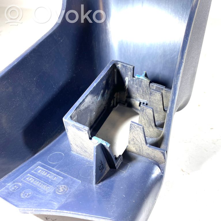 Cita veida salona detaļa