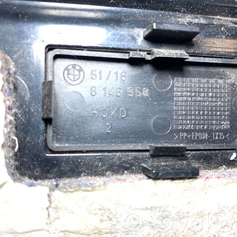 Cita veida salona detaļa