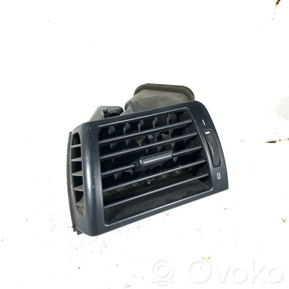 Side air grille