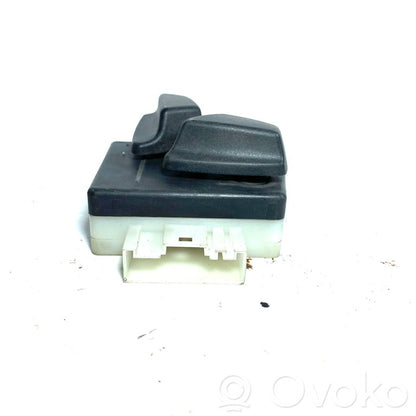 Sēdekļu regulēšanas slēdzis (-i)