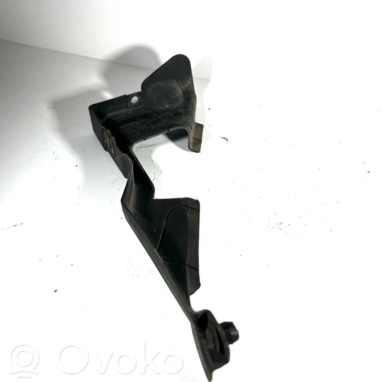 Dzinēja apakšas aizsargs