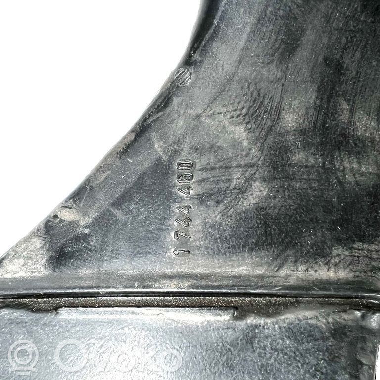 Air intake duct details