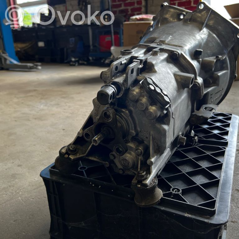 Mehāniska 5 ātrumu pārnesumkārba