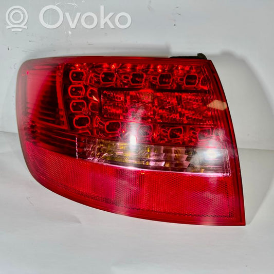 Задний фонарь в кузове