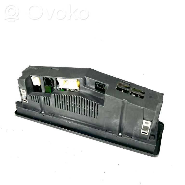 Блок управления кондиционером/климат-контролем/отоплением салона (в салоне)