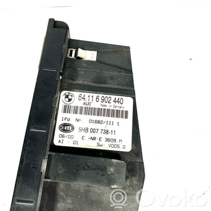 Gaisa kondicioniera / klimata kontroles / salona apsildes vadības bloks (salonā)