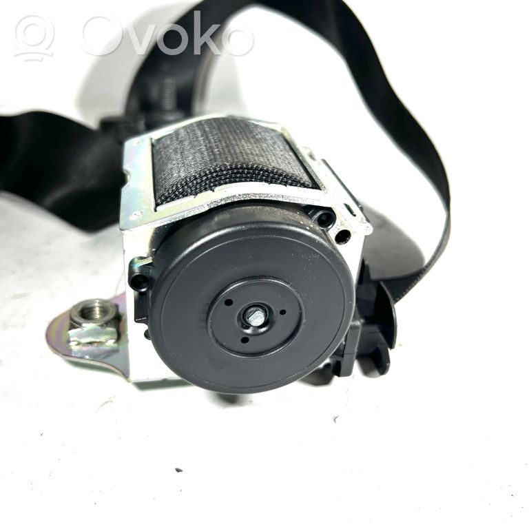 Передний ремень безопасности