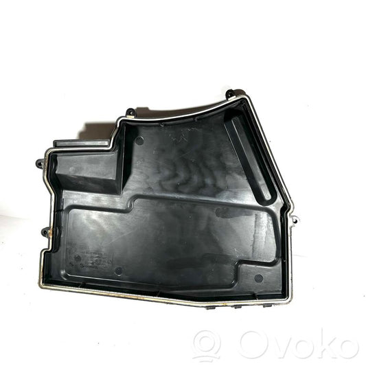 Крышка блока предохранителей