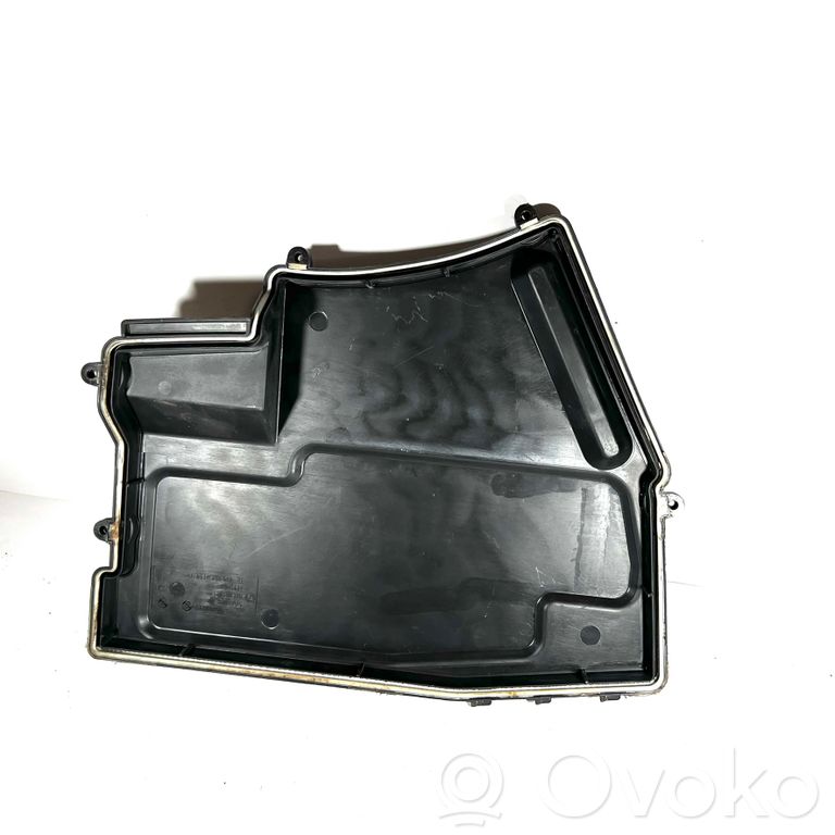 Drošinātāju Kastes vāciņš