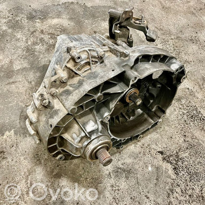 Механическая 6-ступенчатая коробка передач