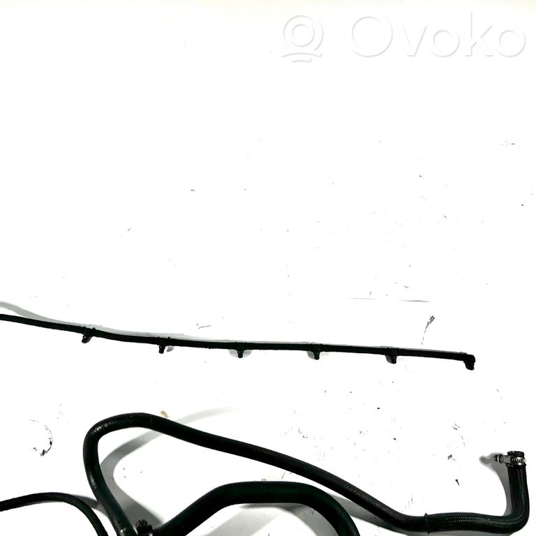 Трубка возврата топлива