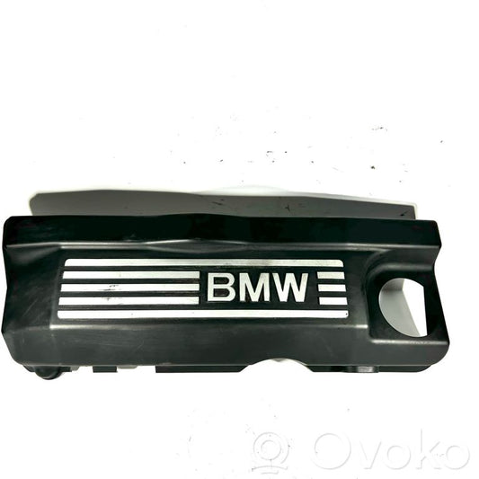 Крышка двигателя (декоративная отделка)