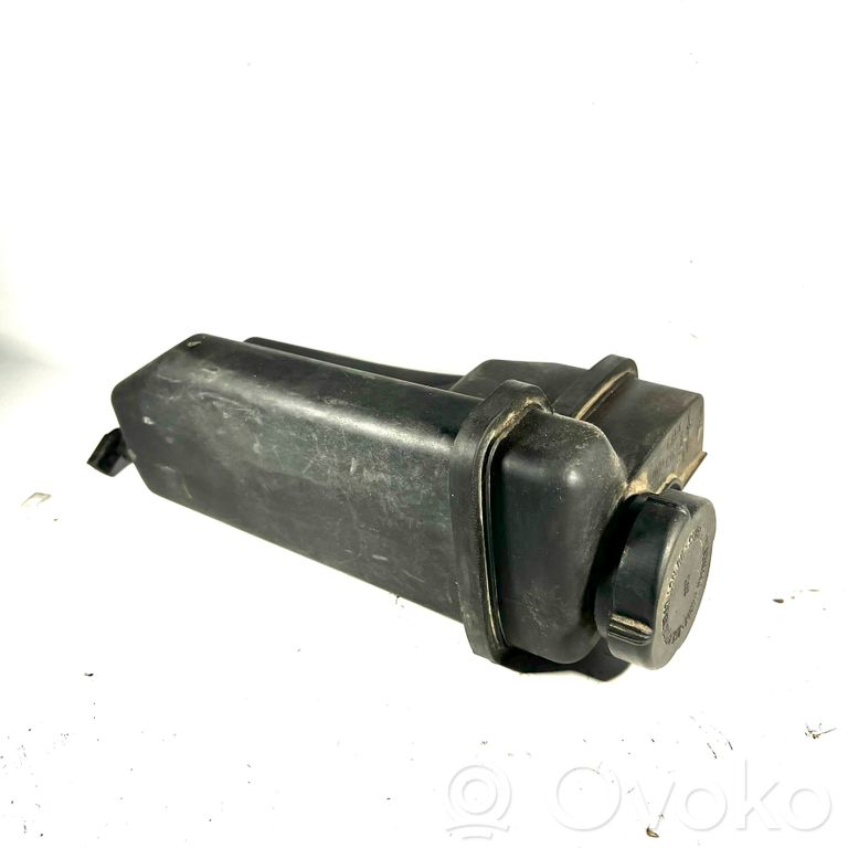 Coolant expansion tank