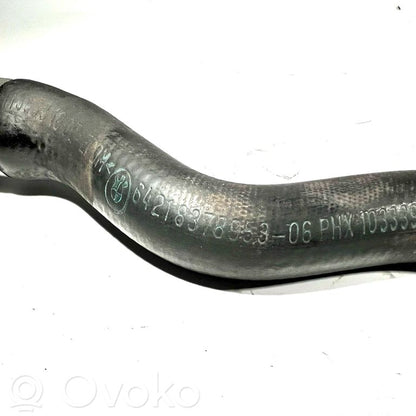 Caurulīte (-es) / šļūtene (-es)