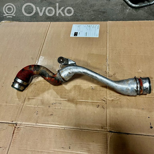 Шланг(и)/труба(ы) интеркулера