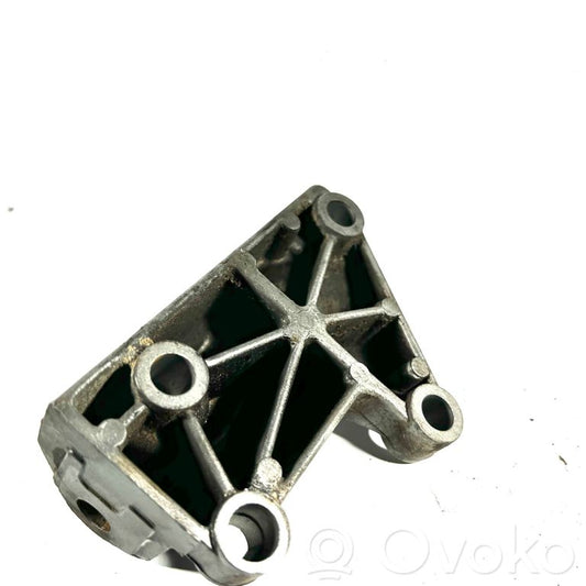 Ģeneratora stiprinājums