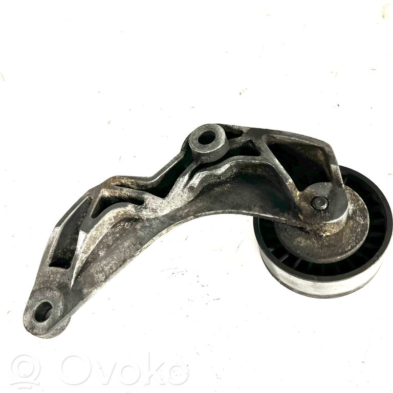 Ģeneratora siksnas stiprinājums