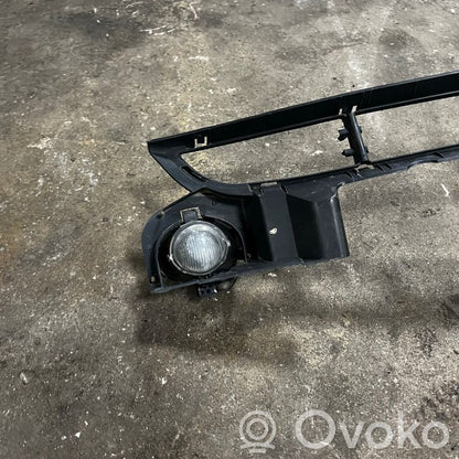 Декоративная решетка противотуманных фар