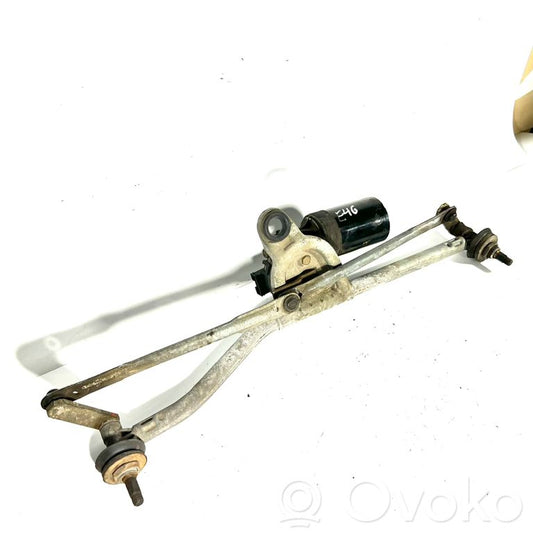 Priekšējā loga tīrītājs