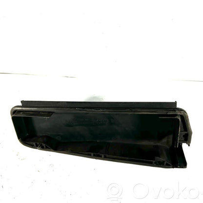 Cita veida dzinēja nodalījuma detaļa