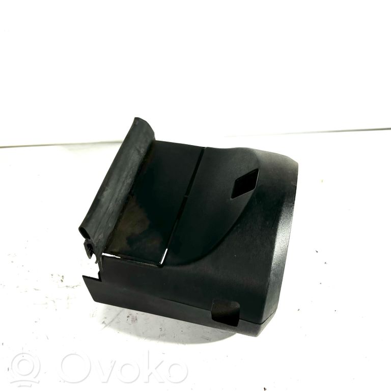 Stūres ass dekoratīvā apdare