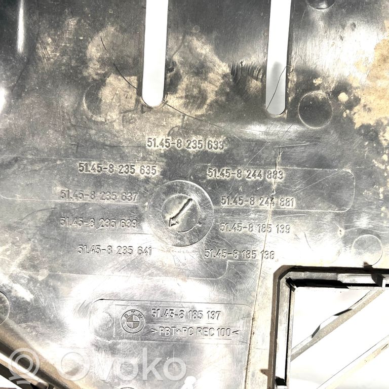 Paneļa dekoratīvās apdares vairogs (apakšējais)