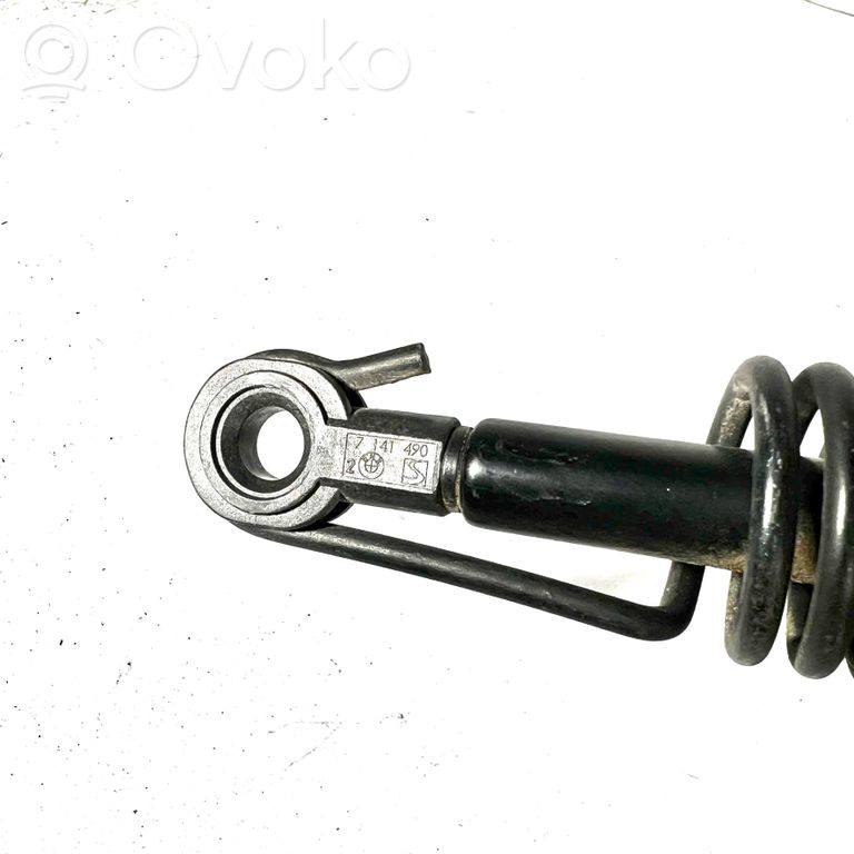 Демпфер багажника