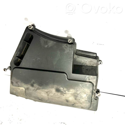 Крышка блока предохранителей