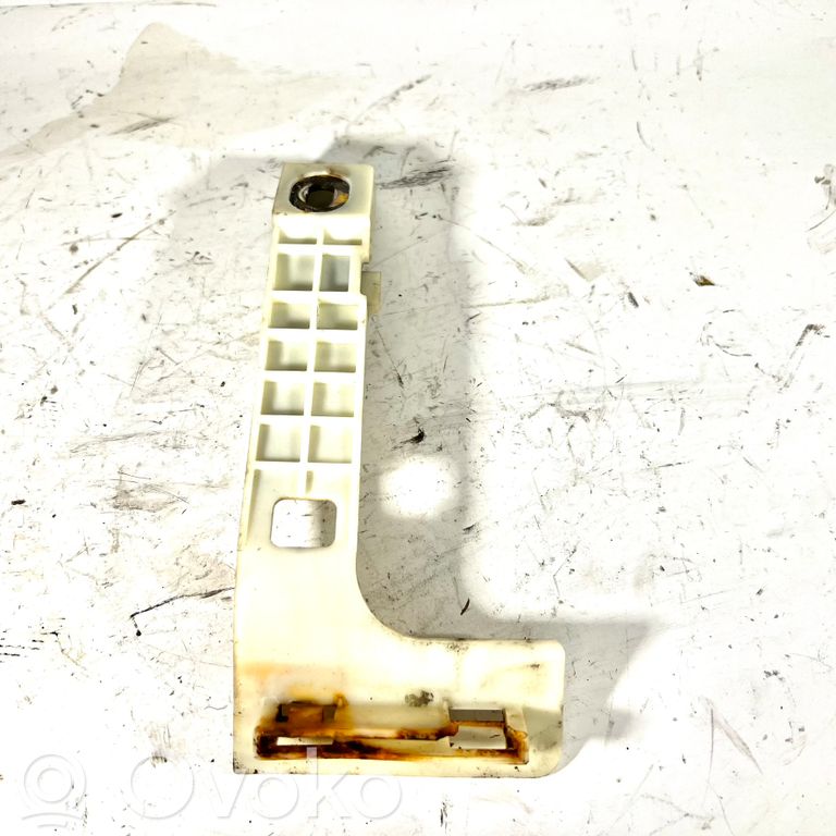 Akseleratora pedāļa turētājs