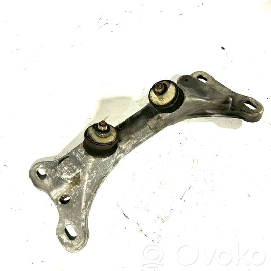 Кронштейн крепления трансмиссии