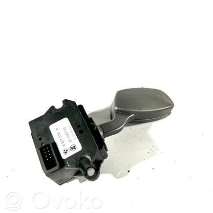 Pagrieziena signālu / lukturu sviria