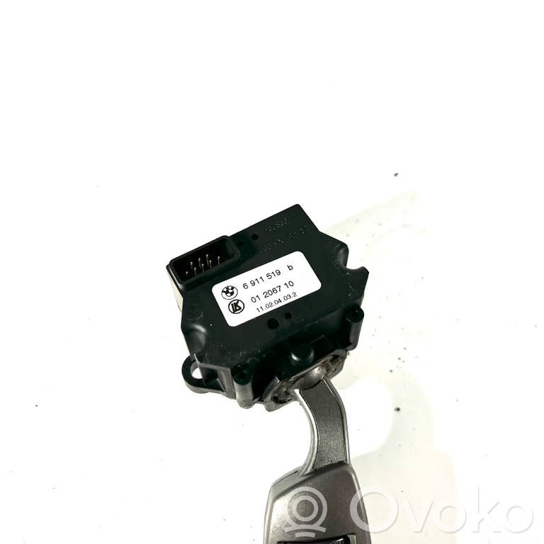 Stikla tīrītāja vadības pogas kātiņš