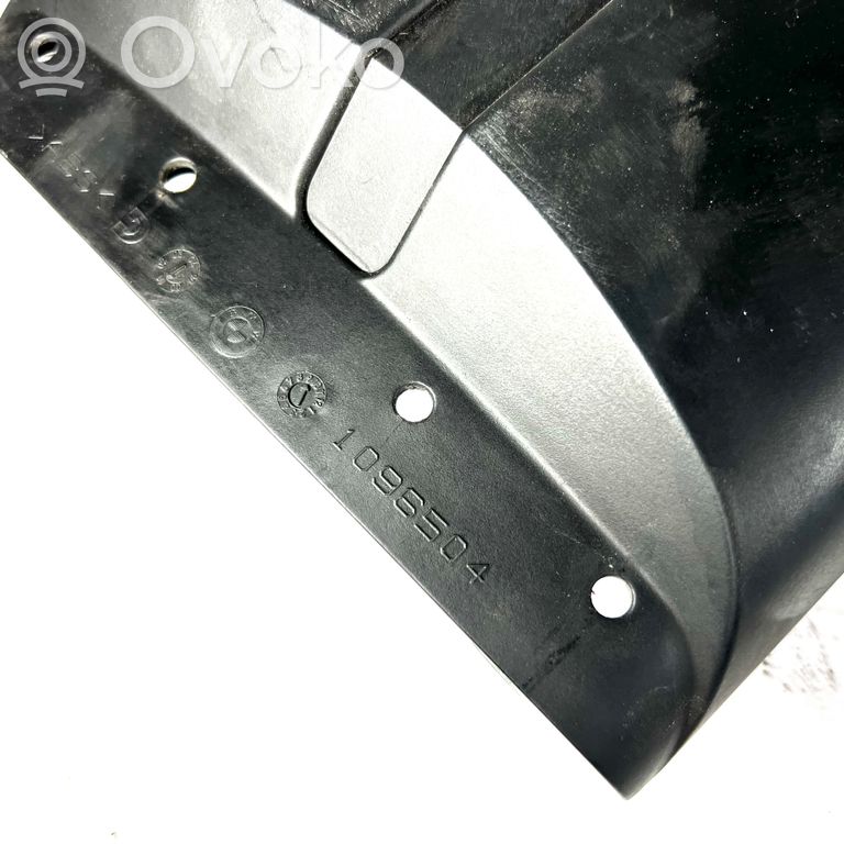 Stūres ass dekoratīvā apdare