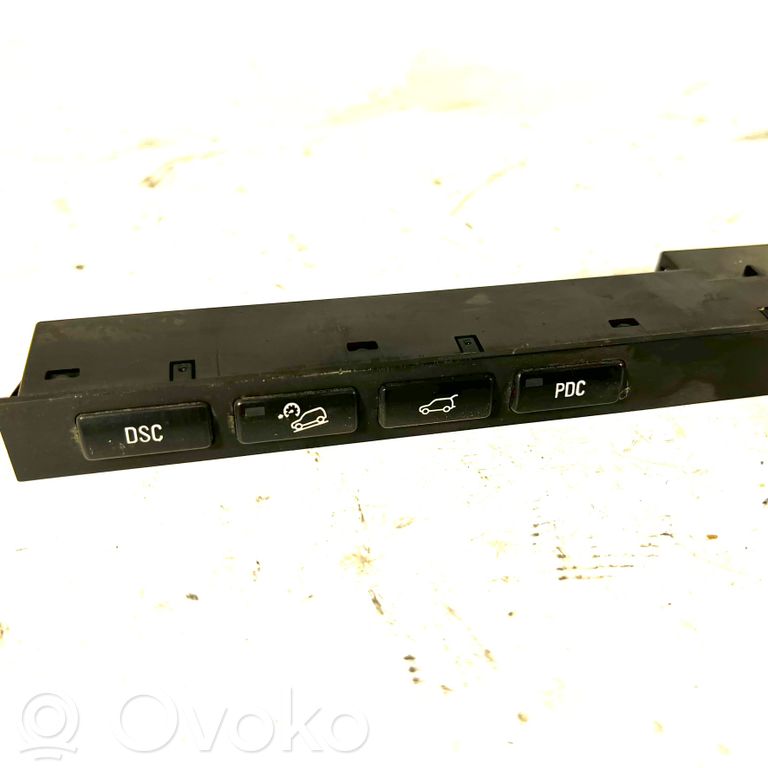 Parkošanas (PDC) sensoru slēdzis