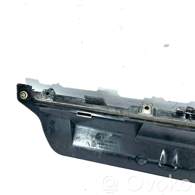 Cita veida dzinēja nodalījuma detaļa