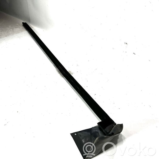 Отделочная резинка (на оконном стекле)