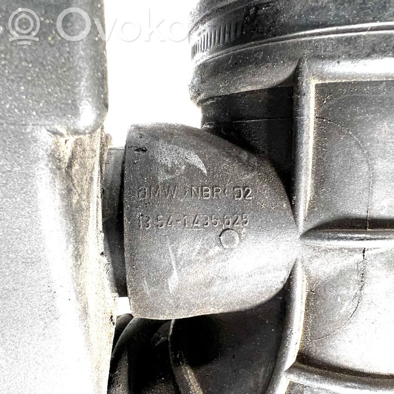 Air intake duct details