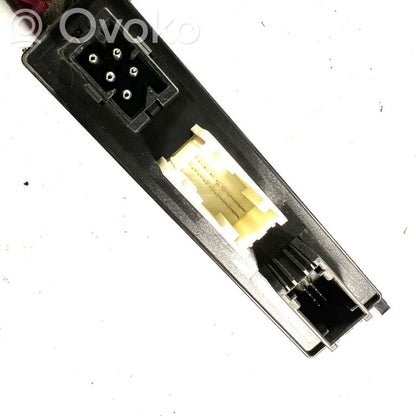 Durvju vadības bloks