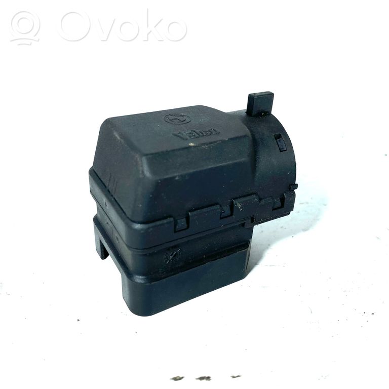 Ignition switch contacts