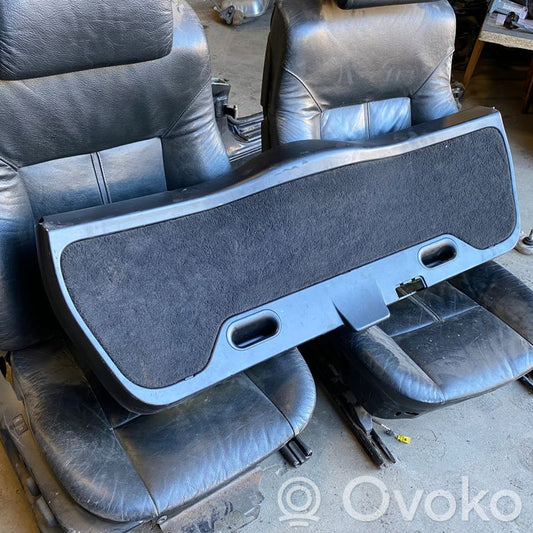 Cita veida bagāžnieka dekoratīvās apdares detaļa