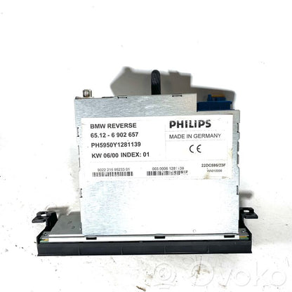 Radio / CD/DVD atskaņotājs / navigācija