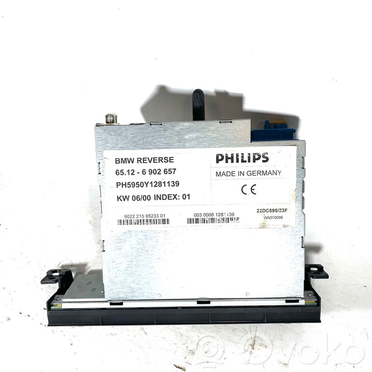 Radio / CD/DVD atskaņotājs / navigācija